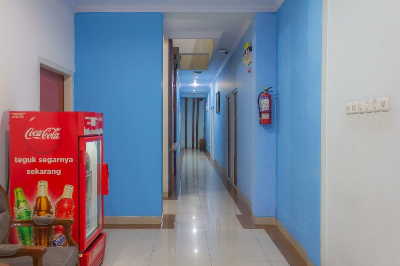 Oyo 911 Tebet Hotel
